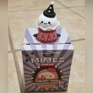 Smoko Friends Mime Blind Box Series: Lil B Dumpling Mime Figure